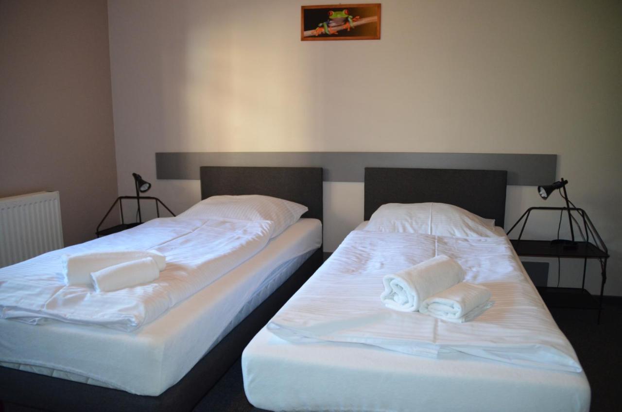 Hotel Tenis Chrząstowice Εξωτερικό φωτογραφία