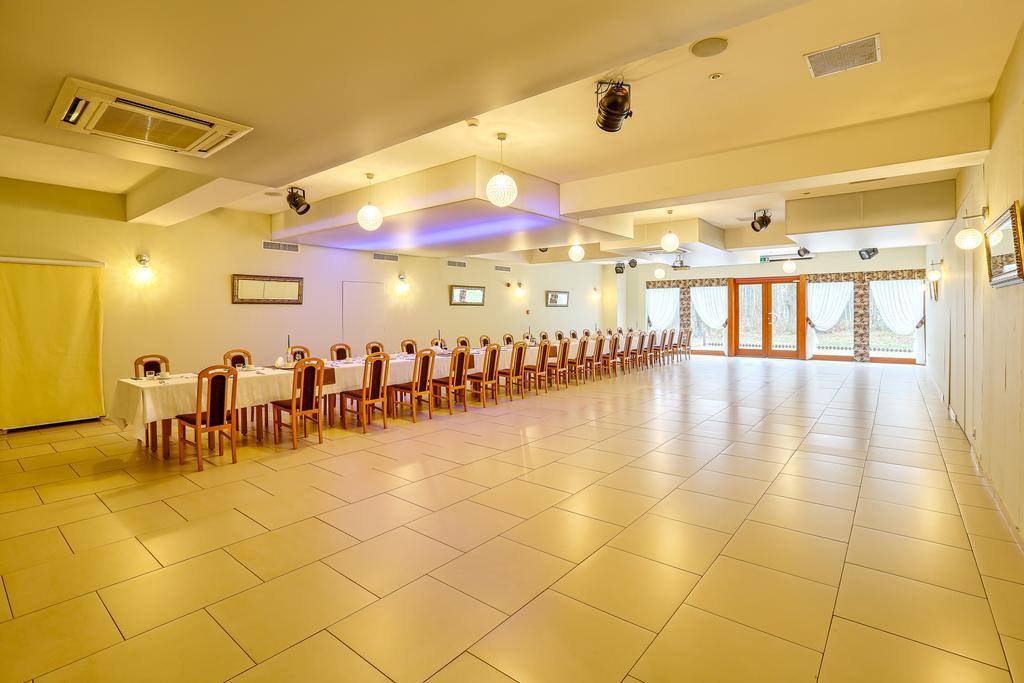 Hotel Tenis Chrząstowice Εξωτερικό φωτογραφία